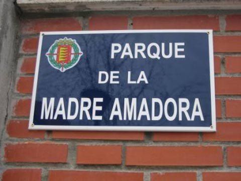 Placa del Parque dedicado a Madre Amadora en Valladolid